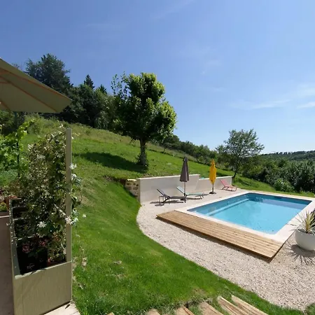 Les De La Vallee Du Ceou Holiday home